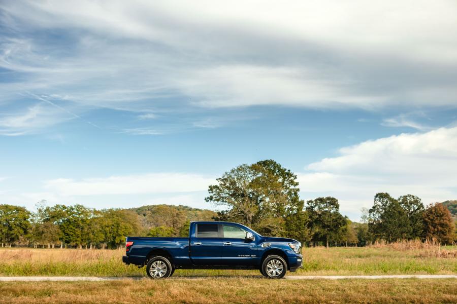  Nissan Titan XD SL Crew Cab 2019 года  (фото 9 из 26)